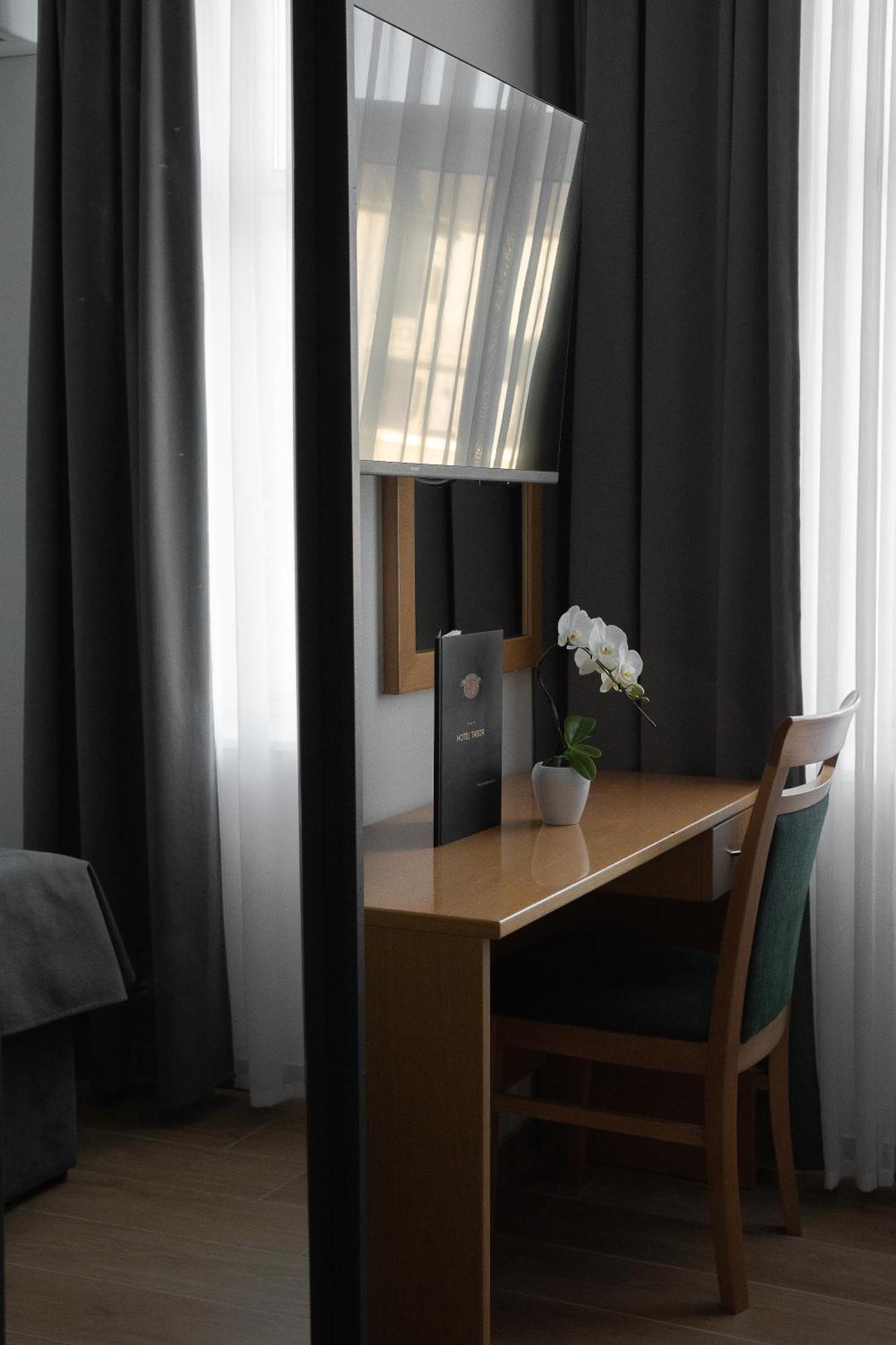 Hotel Tabor Sežana Zewnętrze zdjęcie