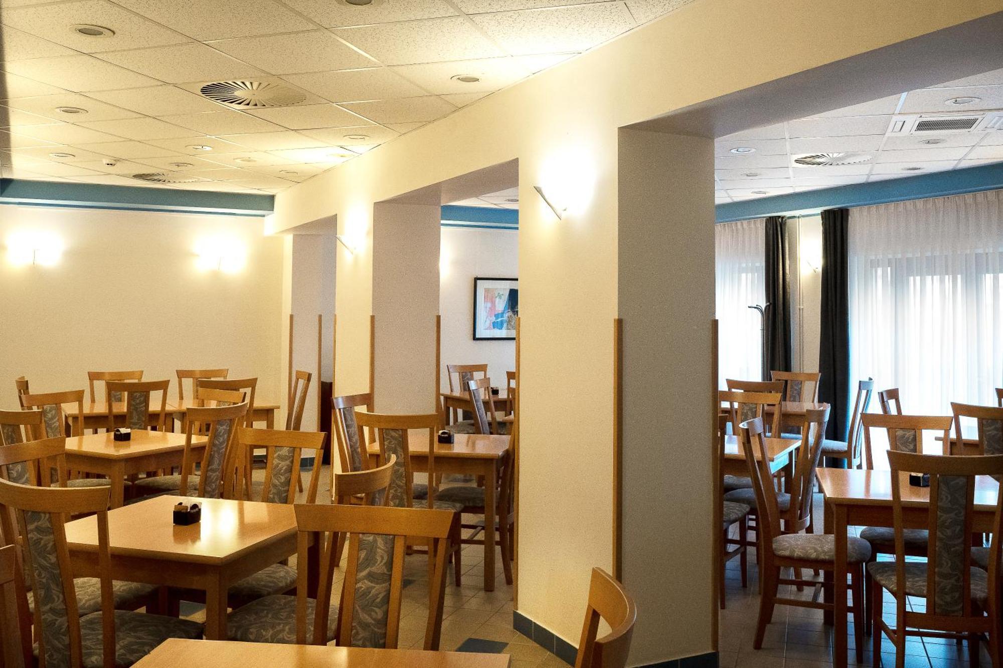 Hotel Tabor Sežana Zewnętrze zdjęcie