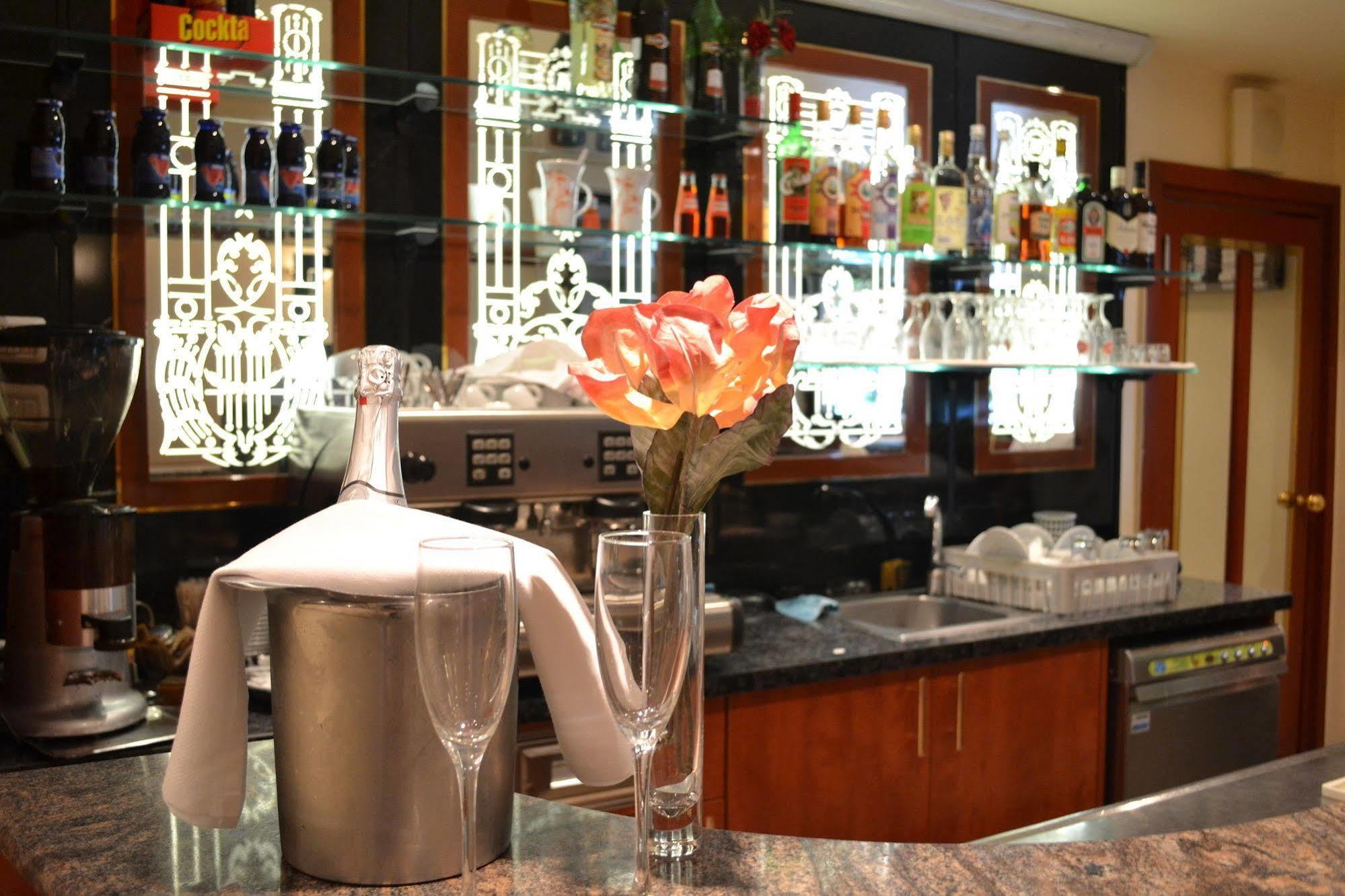 Hotel Tabor Sežana Zewnętrze zdjęcie